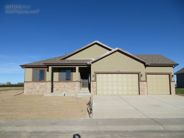 Property Photo:  1498 Sage Dr  CO 80615 