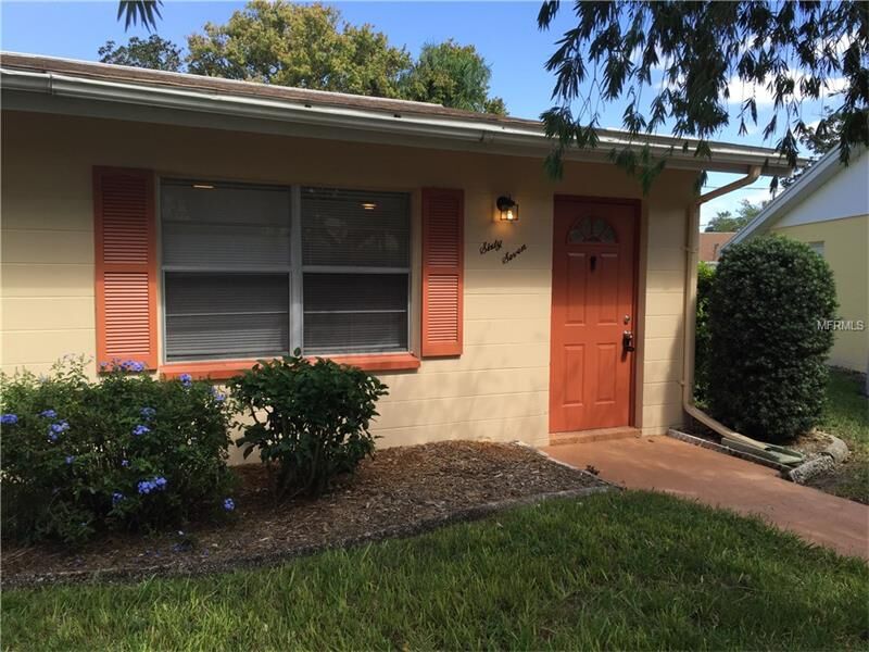 Property Photo: 401 Dorchester Place 67 FL 33573