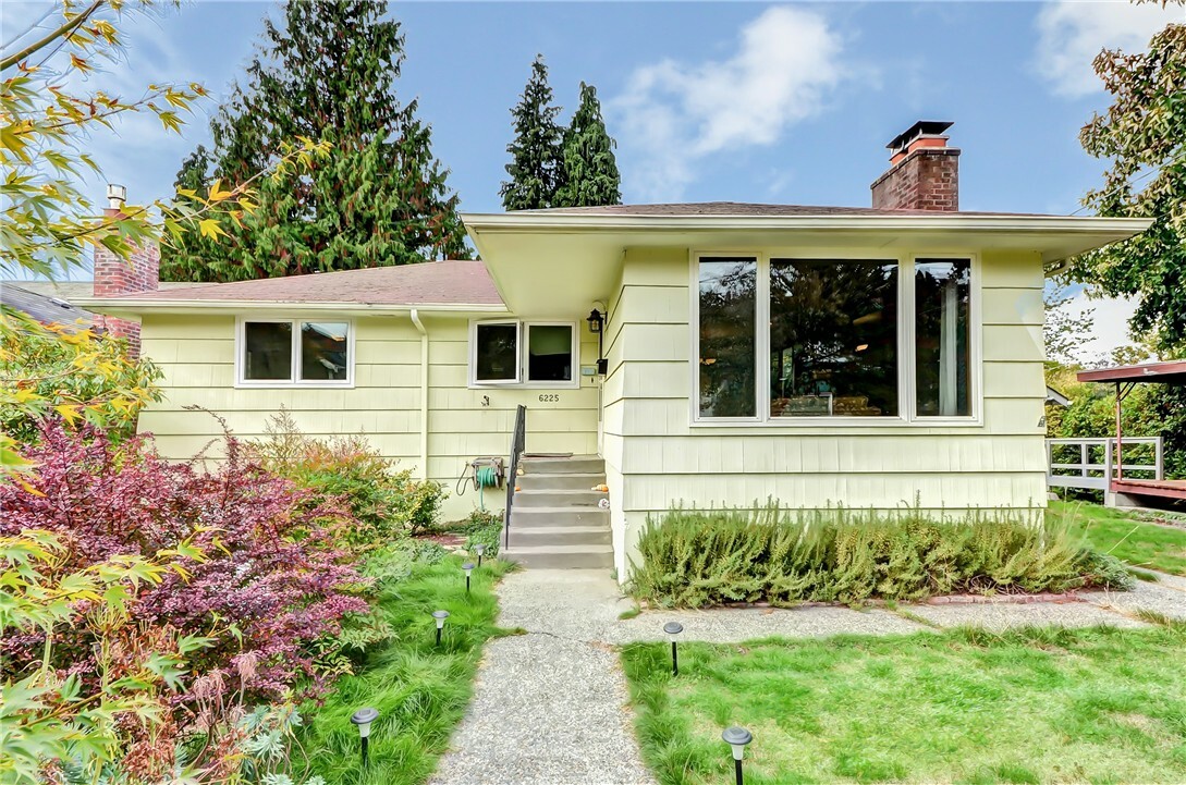 6225 29th Ave NE  Seattle WA 98115 photo