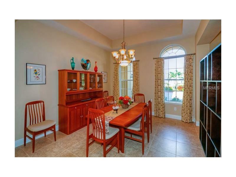 Property Photo: 17116 4th Avenue E FL 34212