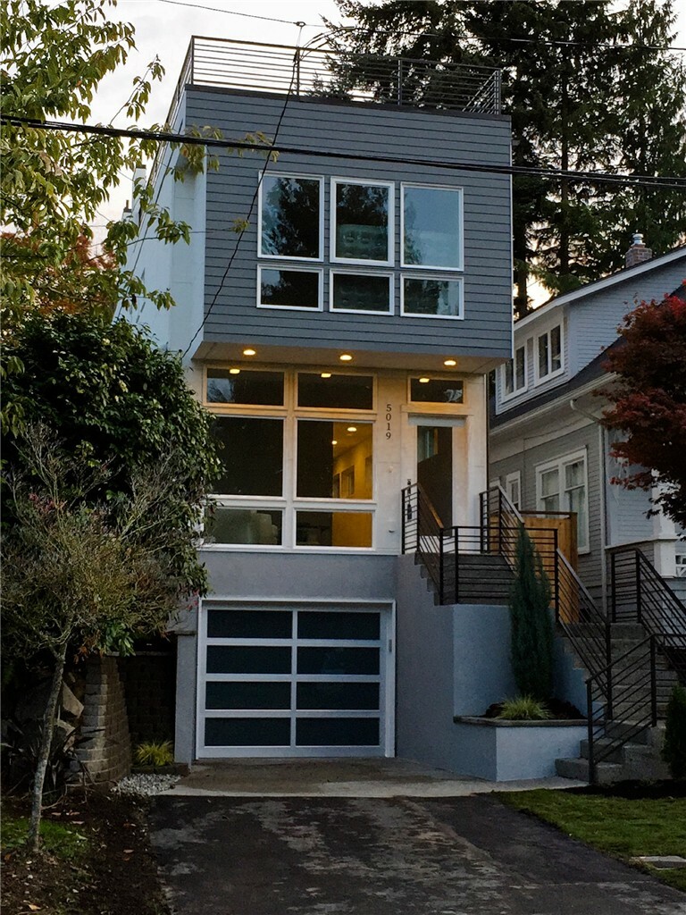 5019 SW Prince Street  Seattle WA 98116 photo