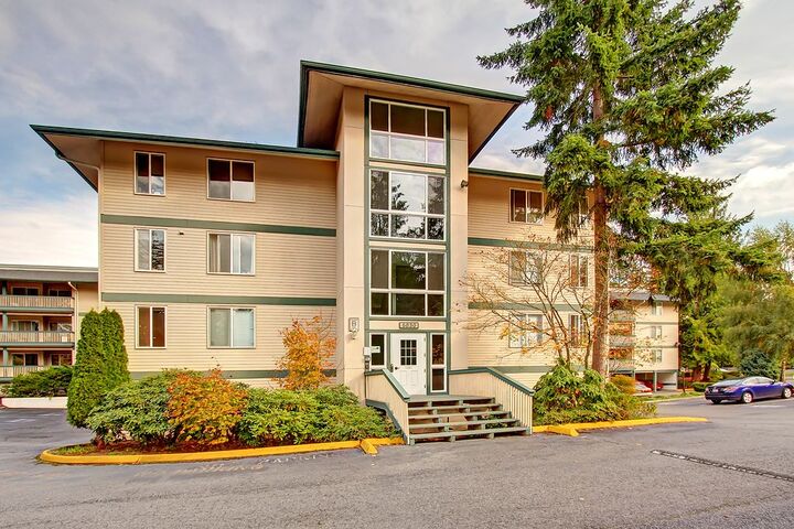 5630 200th St SW B101  Lynnwood WA 98036 photo