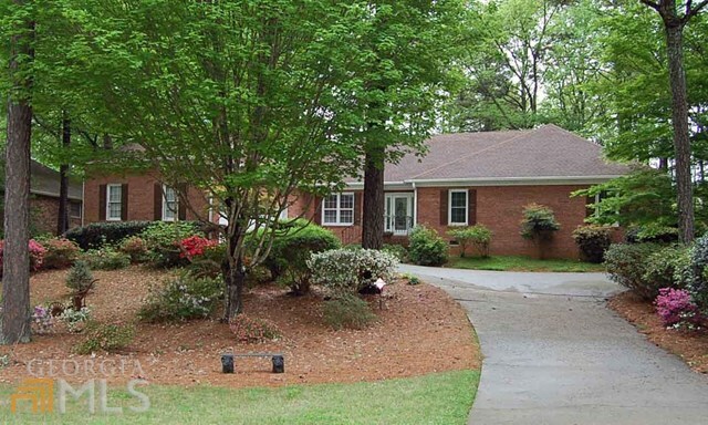 Property Photo: 2032 Signal Ridge Chase GA 30152