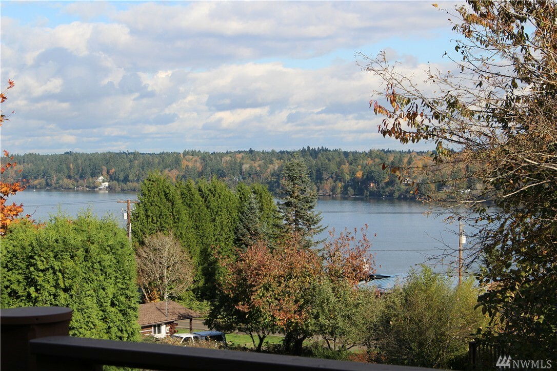 Property Photo:  2238 Milroy St NW  WA 98502 