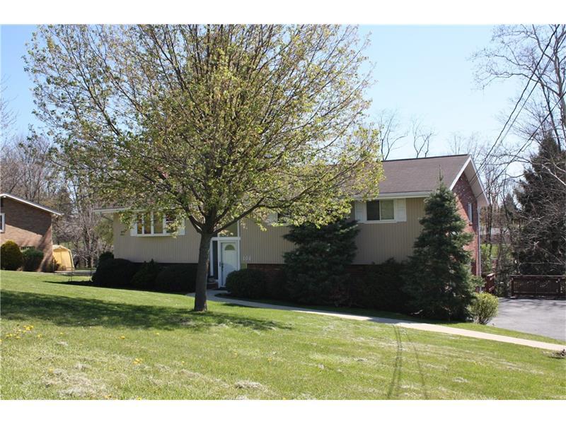 Property Photo: 108 Brookdale Circle PA 15317