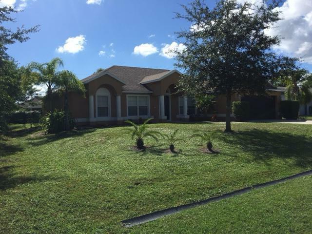 Property Photo:  170 SE Juper Av Avenue  FL 34953 