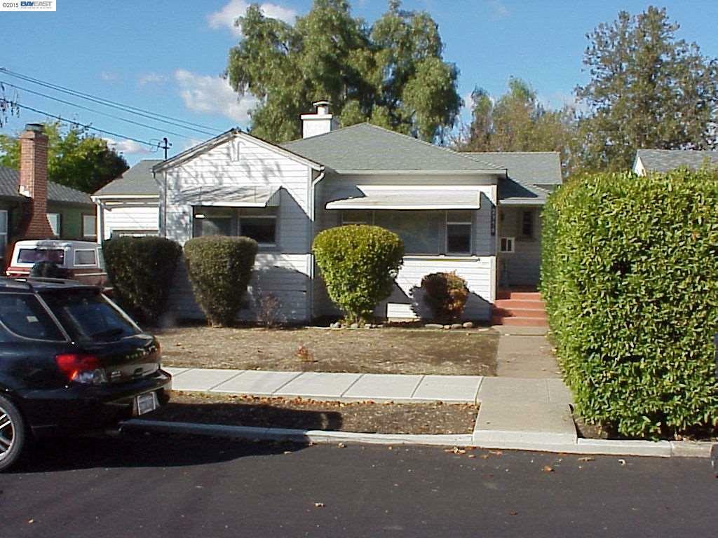 Property Photo:  2356 Palm Avenue  CA 94550-4608 