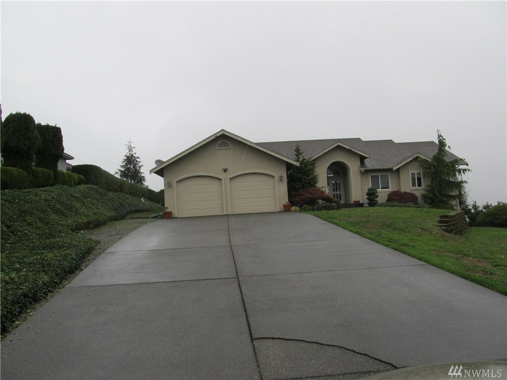 Property Photo:  268 Alta Via Dr  WA 98282 