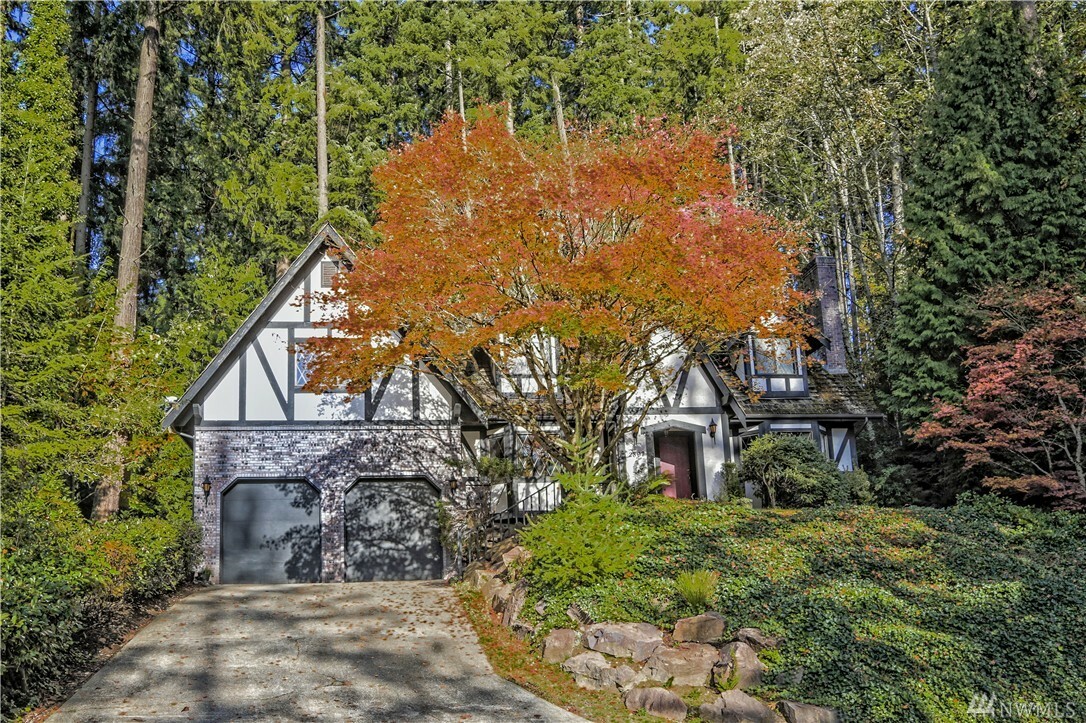 Property Photo: 2807 211th St SE WA 98021