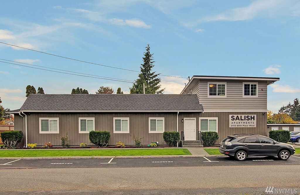 Property Photo: 21110 80th Place W WA 98026