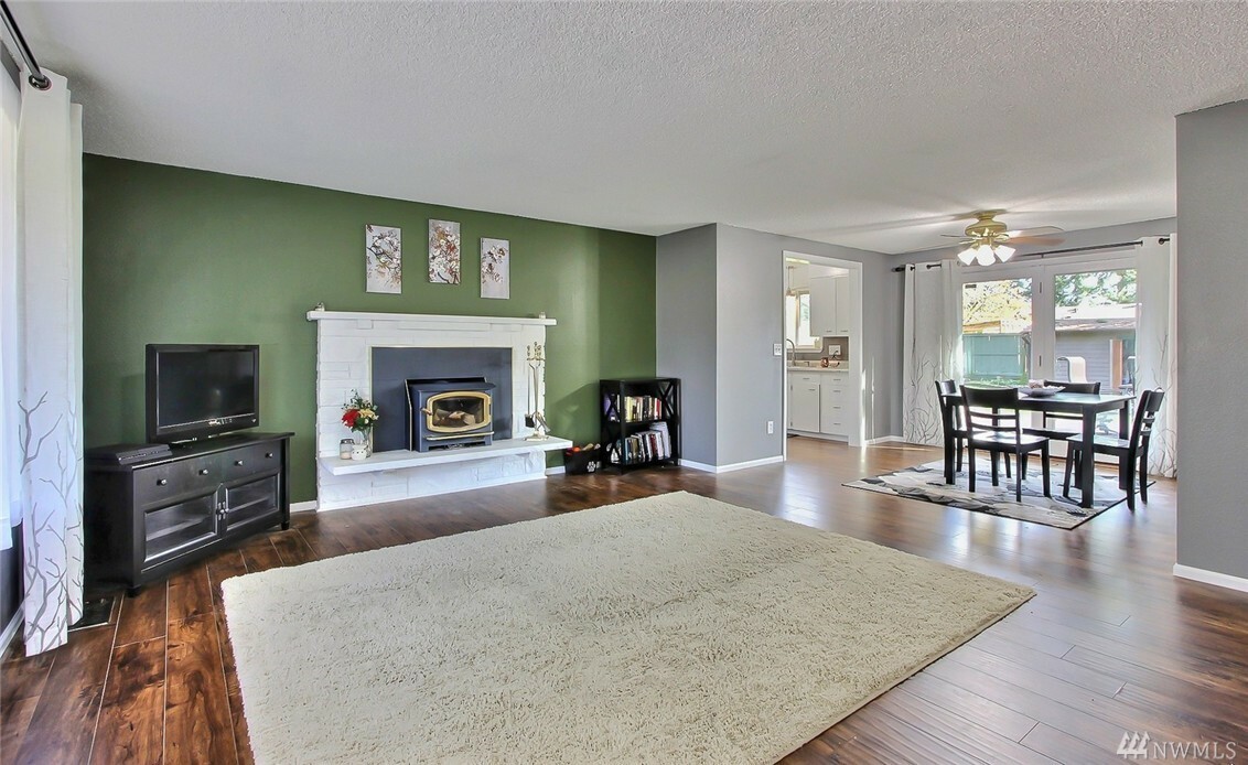 Property Photo: 15025 16th Av Ct S WA 98387