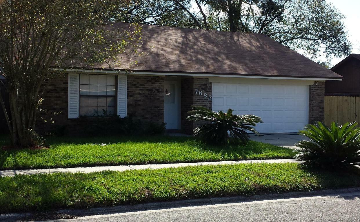 Property Photo:  7682 Cranberry Lane S  FL 32244 