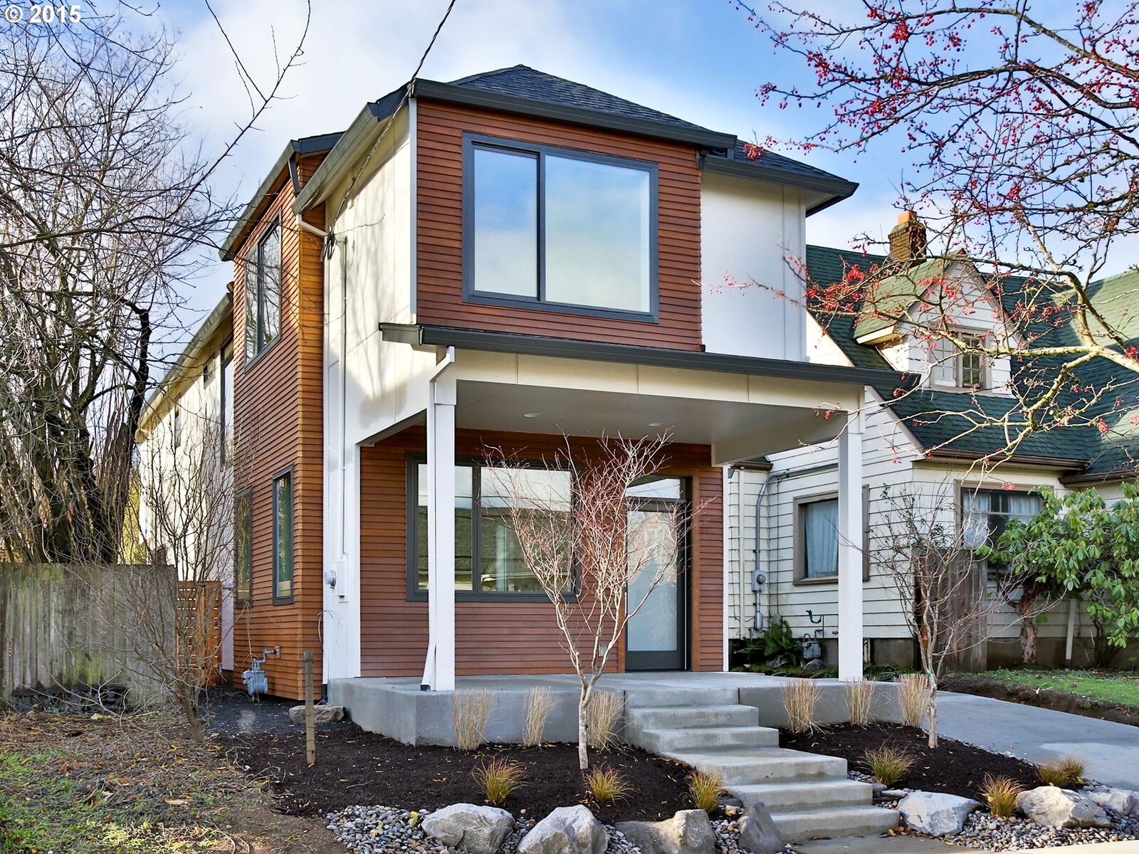 Property Photo:  4835 NE Rodney Ave  OR 97035 