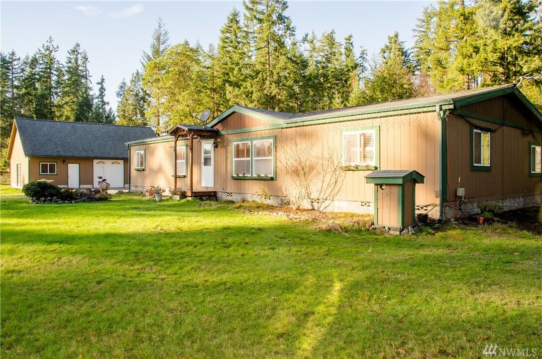 Property Photo:  2711 SW Pine Rd  WA 98367 