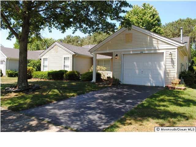 Property Photo:  2105 Llewellyn Parkway  NJ 08731 