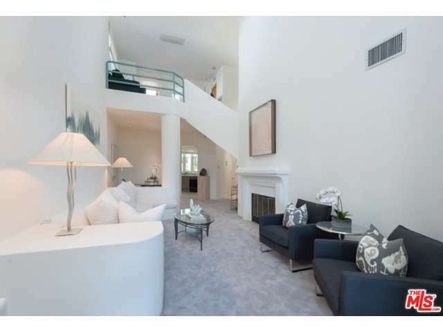 Property Photo:  15500 W Sunset Blvd 304  CA 90272 