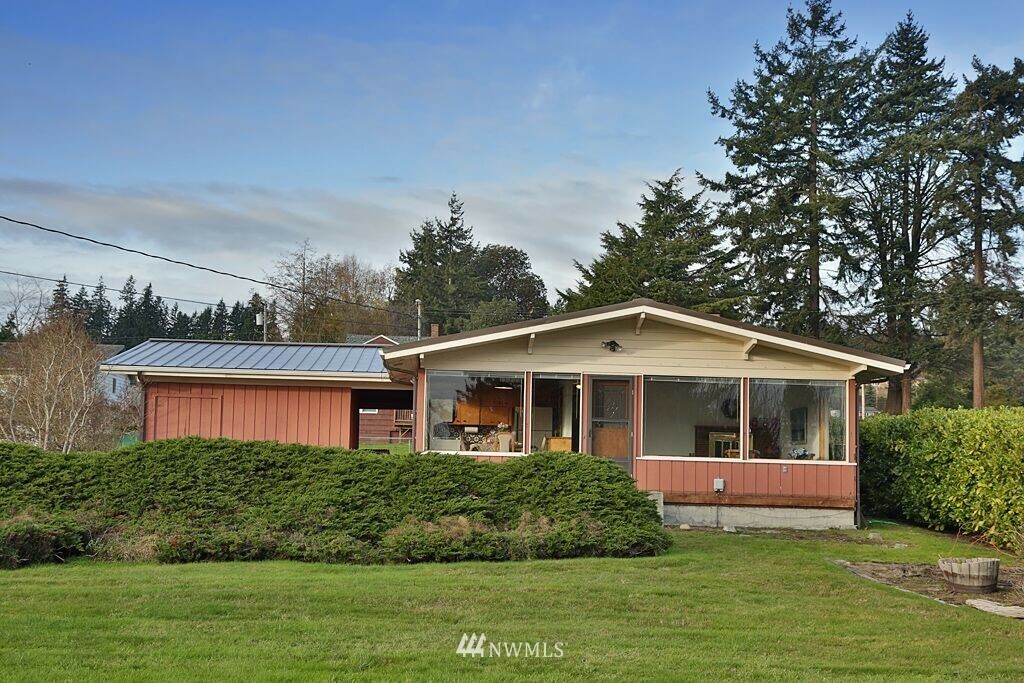 Property Photo:  6504 Spencer Lane  WA 98236 