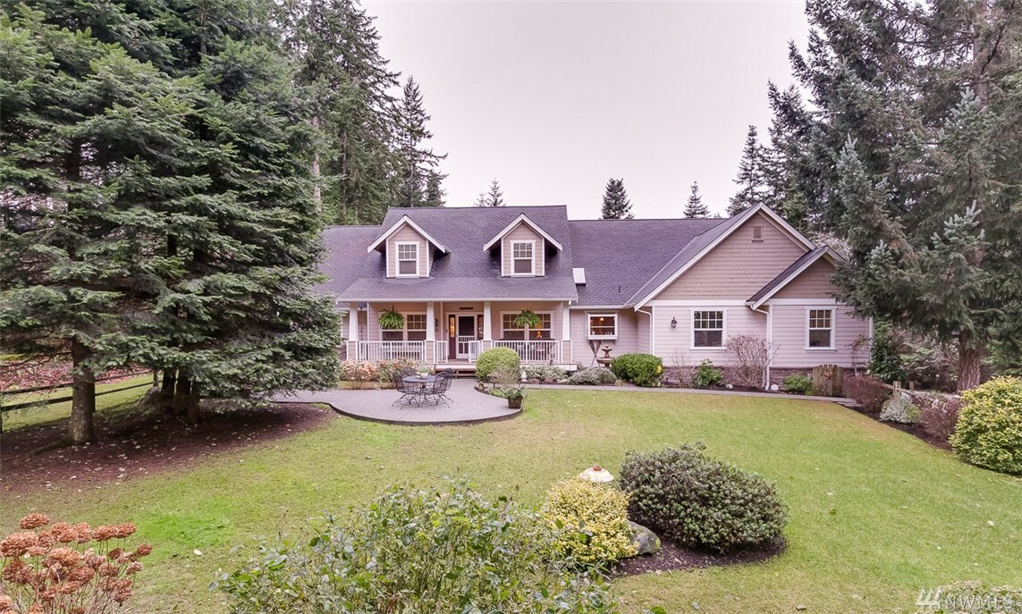 Property Photo: 1092 Cavalero Rd WA 98282