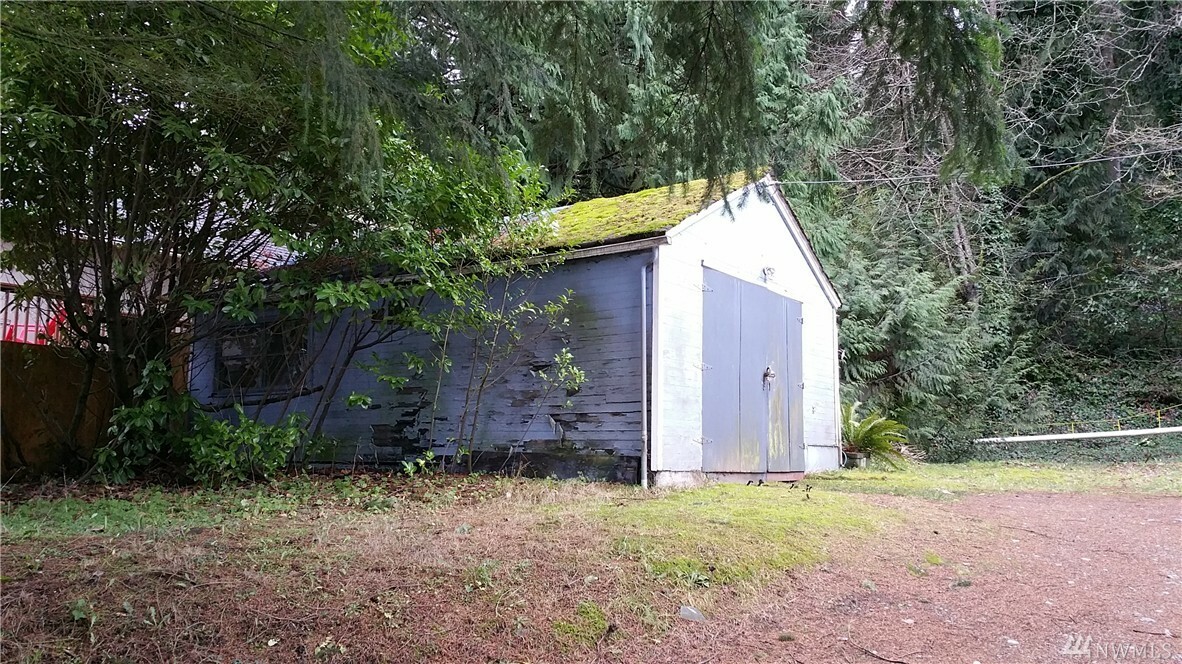 Property Photo:  18915 16th Ave NE  WA 98155 