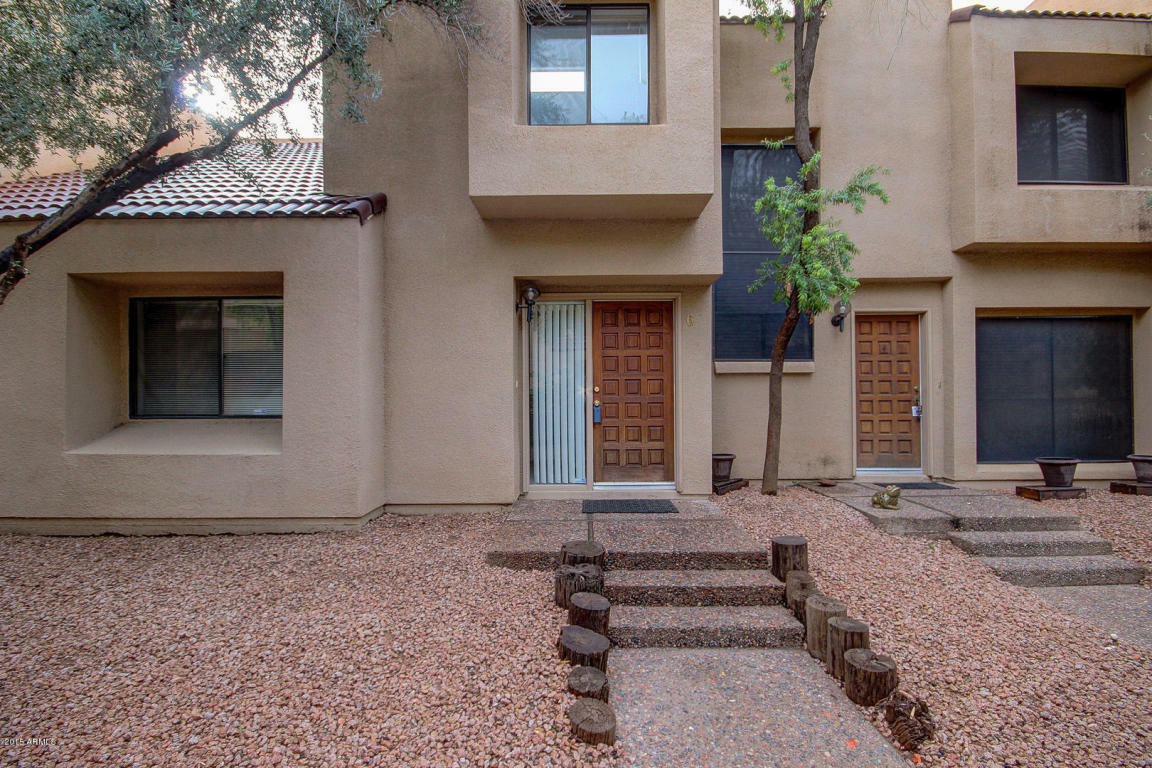 Property Photo:  6 E La Diosa Drive  AZ 85282 