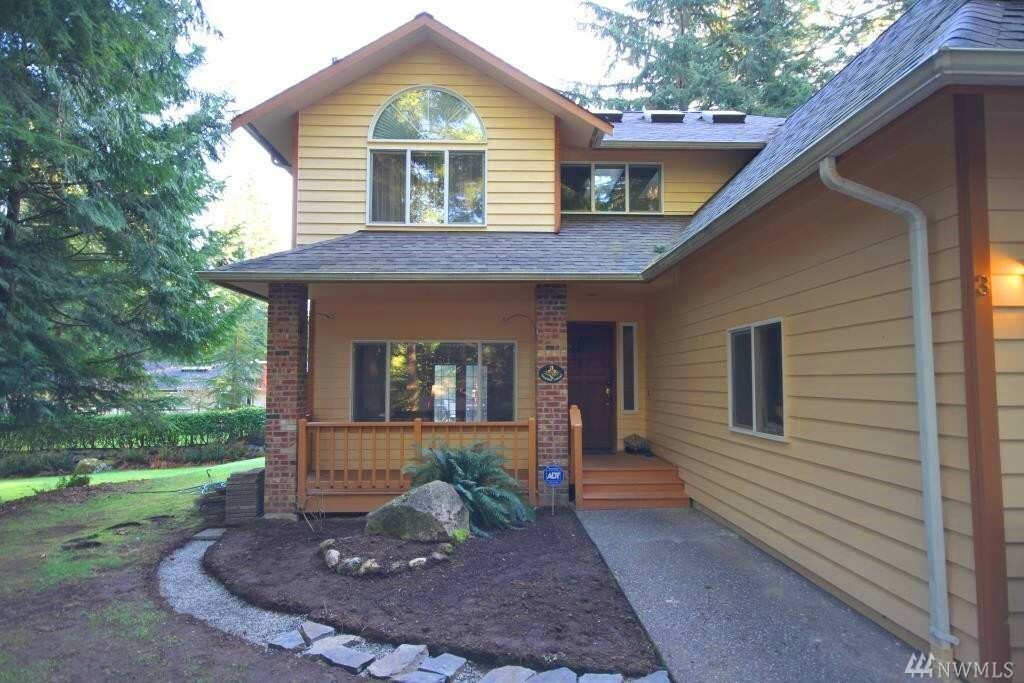 Property Photo:  3 Keel Ct  WA 98229 