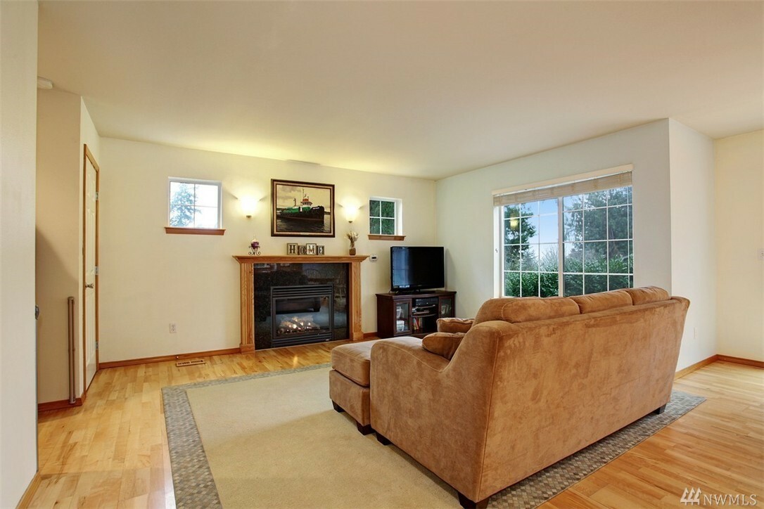 Property Photo:  6565 NE Madison St  WA 98392 