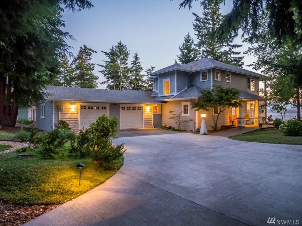 Property Photo:  3496 Marine View Dr  WA 98253 