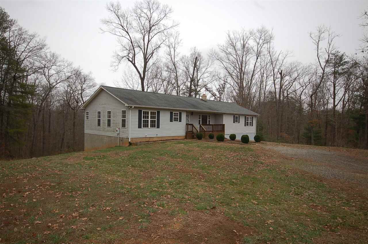 Property Photo:  5075 Celt Rd  VA 22973 