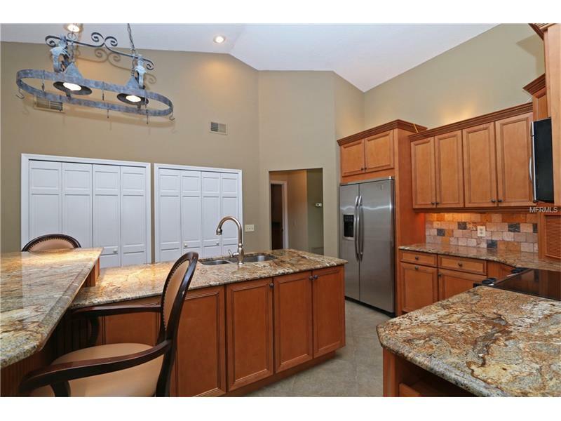 Property Photo:  5321 Foxshire Court  FL 32819 