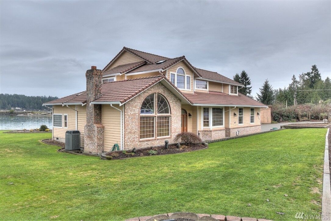 Property Photo:  283 Bella Bella Dr  WA 98333 