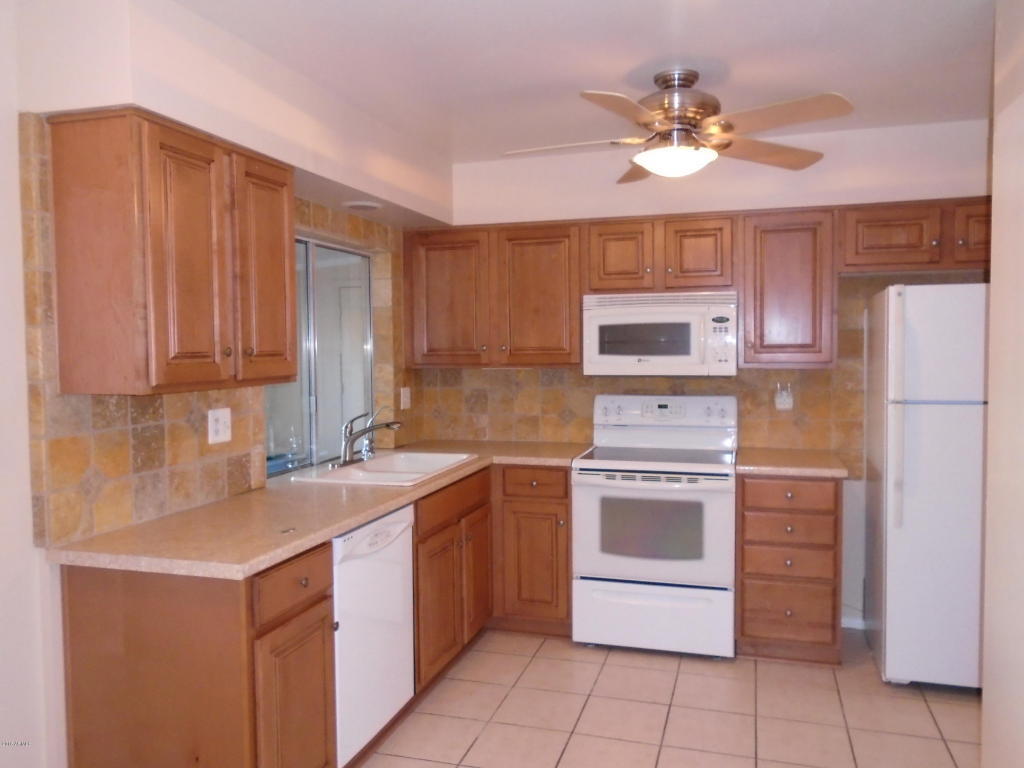 Property Photo:  10863 W Santa Fe Drive  AZ 85351 