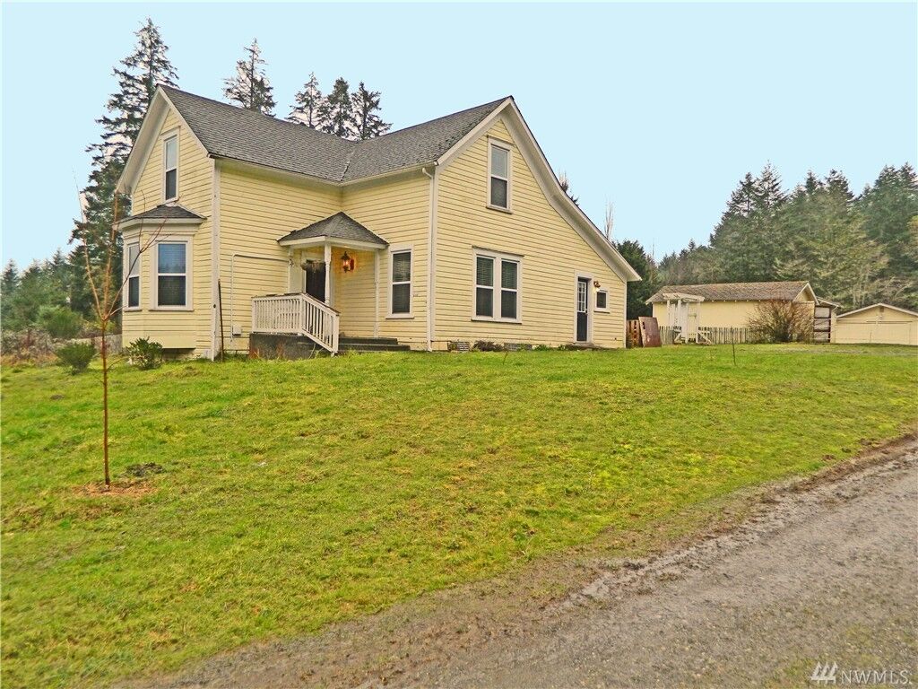 Property Photo:  417  Key Peninsula Highway N  WA 98349 