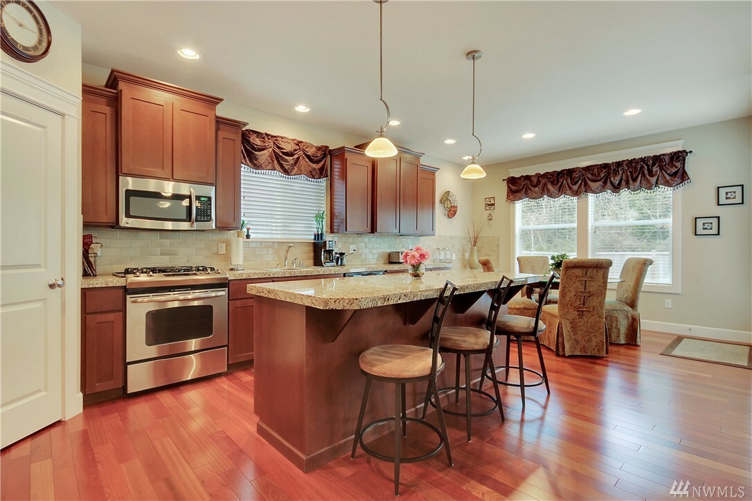 Property Photo: 17903 120th St Ct E WA 98391