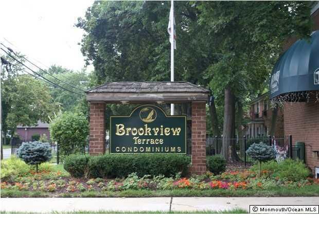 Property Photo:  289 Main Street  NJ 08884 