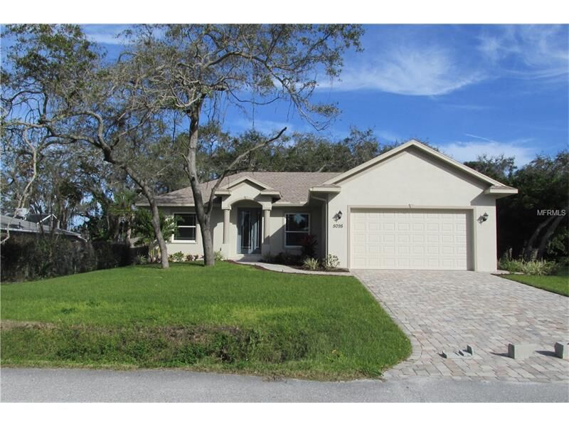 Property Photo: 5095 Olivia Road FL 34293