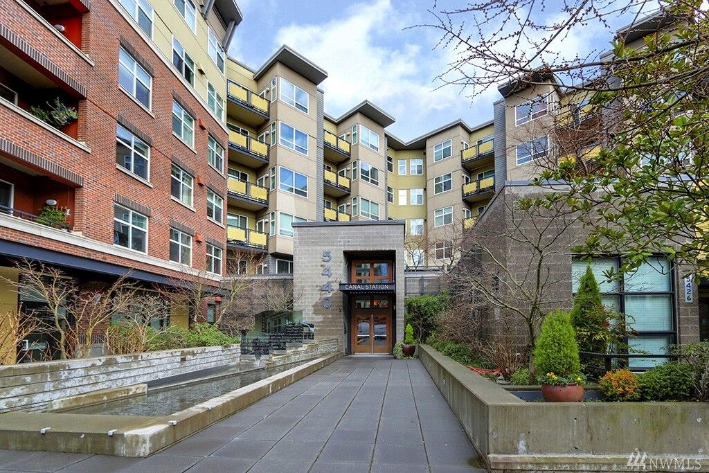 Property Photo:  5440  Leary Avenue NW 329  WA 98107 