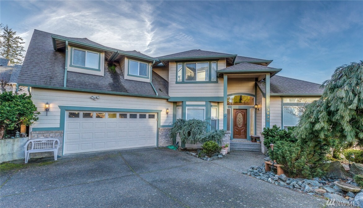 Property Photo: 3630 S Pebble Place WA 98226