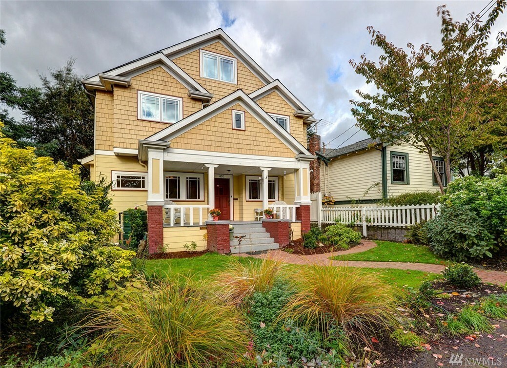 Property Photo: 420 NW 45th St WA 98107