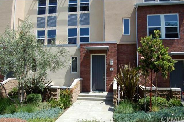 Property Photo:  8 Citadel Drive  CA 92656 