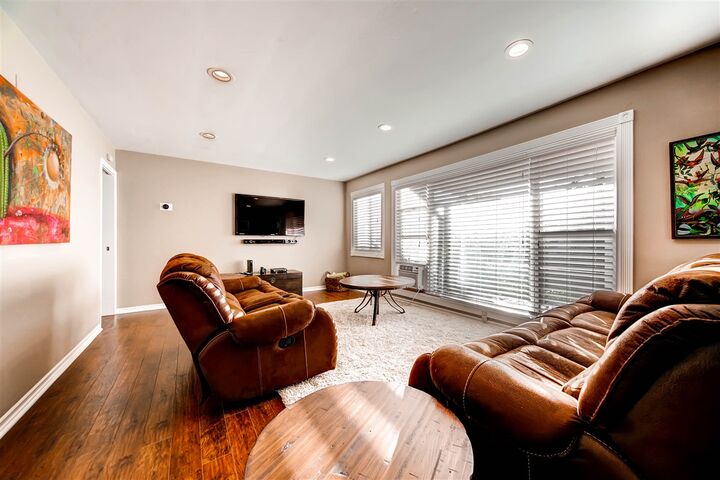 Property Photo:  818 Hampton  CA 92081 