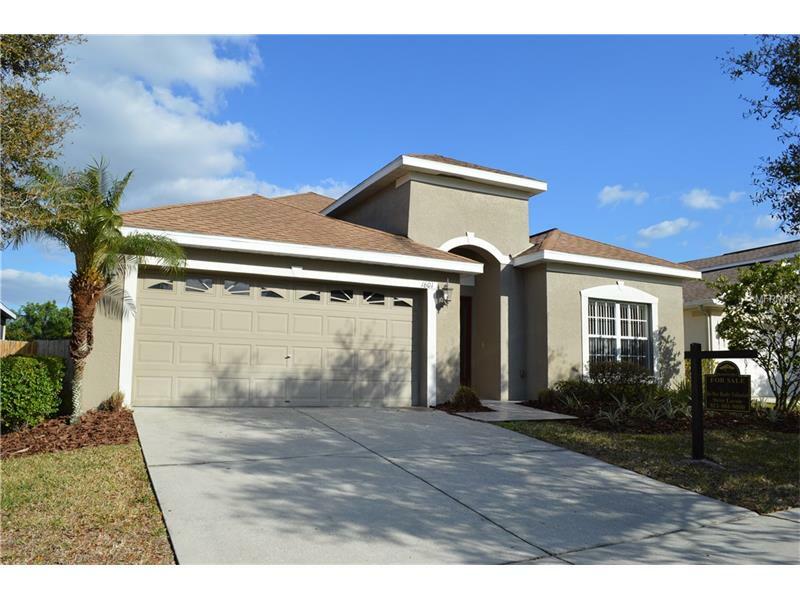 Property Photo:  1601 Emerald Hill Way  FL 33594 