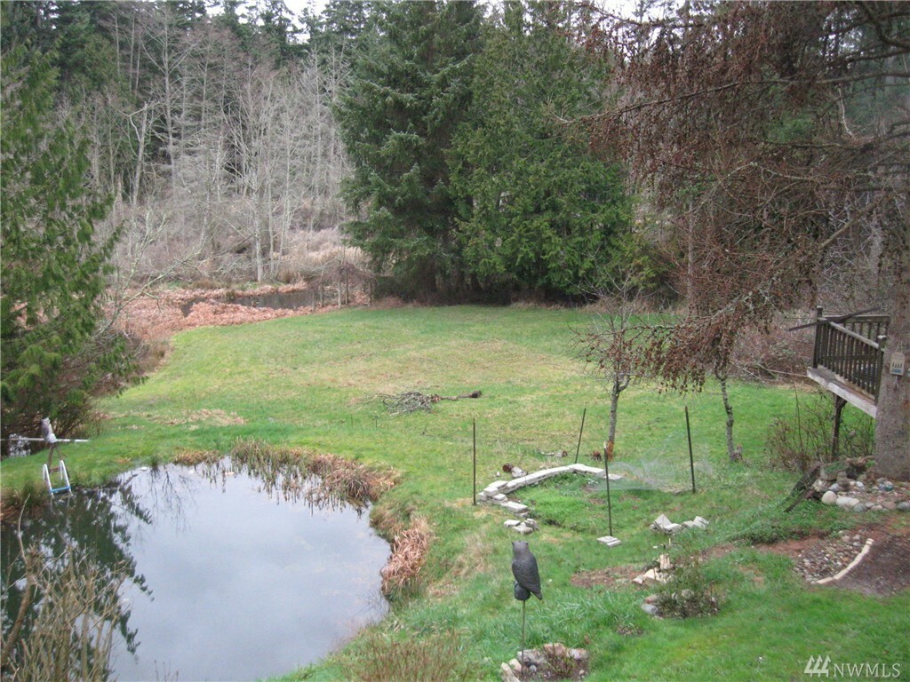 Property Photo:  521 NW Camano Dr  WA 98282 