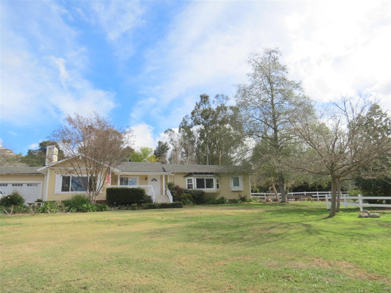 Property Photo:  1377 Willow Glen  CA 92028 