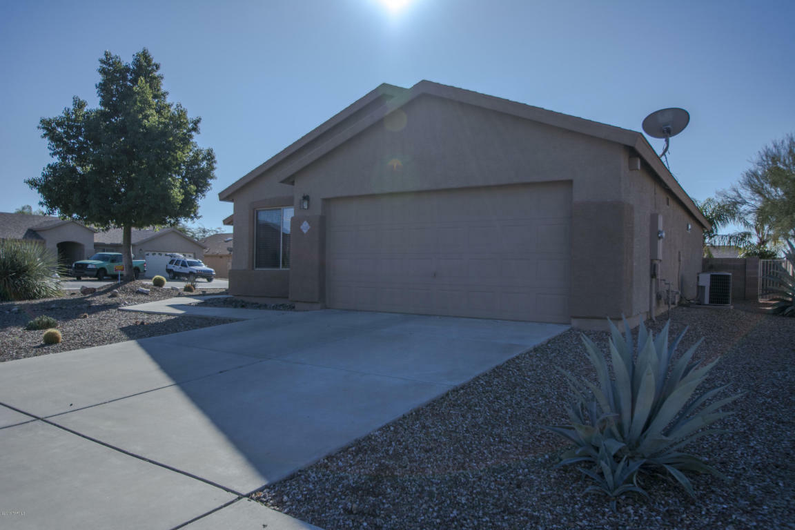 Property Photo:  4233 W Veranda Street  AZ 85741 