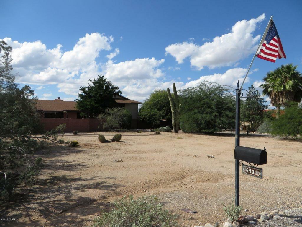 Property Photo:  6931 N Paloma Drive  AZ 85704 