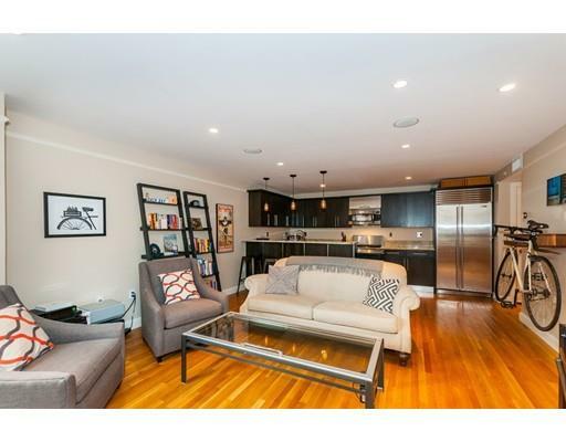 Property Photo:  294 Newbury St 3B  MA 02115 