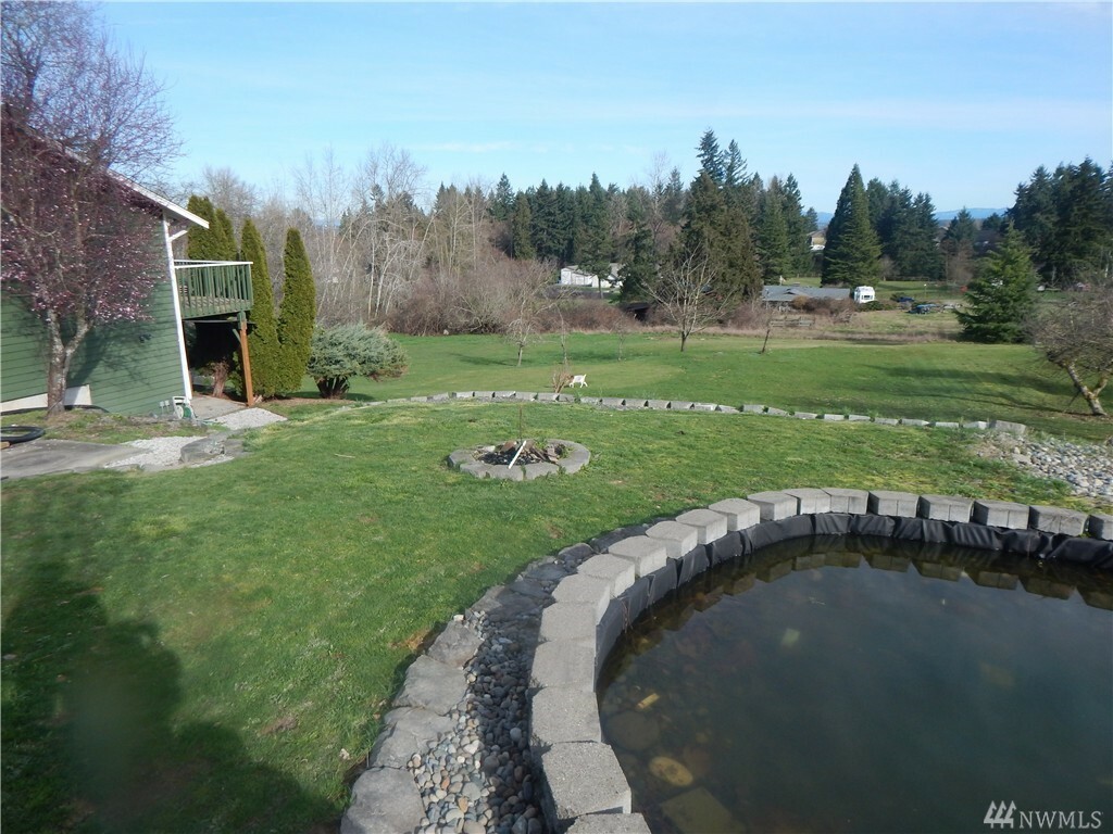 Property Photo:  8907 Woodland Avenue E  WA 98371 