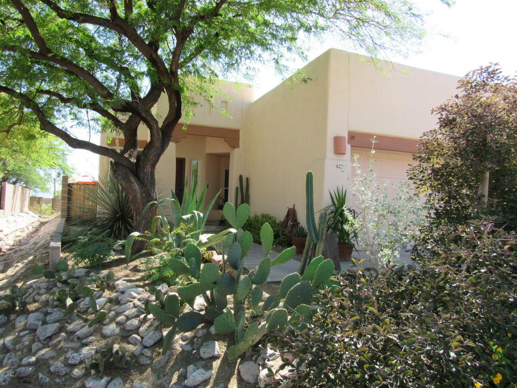 Property Photo:  6425 N Sun Bluff Drive  AZ 85704 