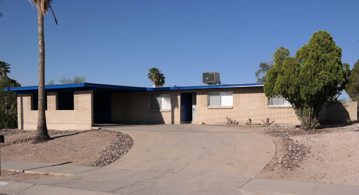 Property Photo:  2710 S Bonanza Avenue  AZ 85730 