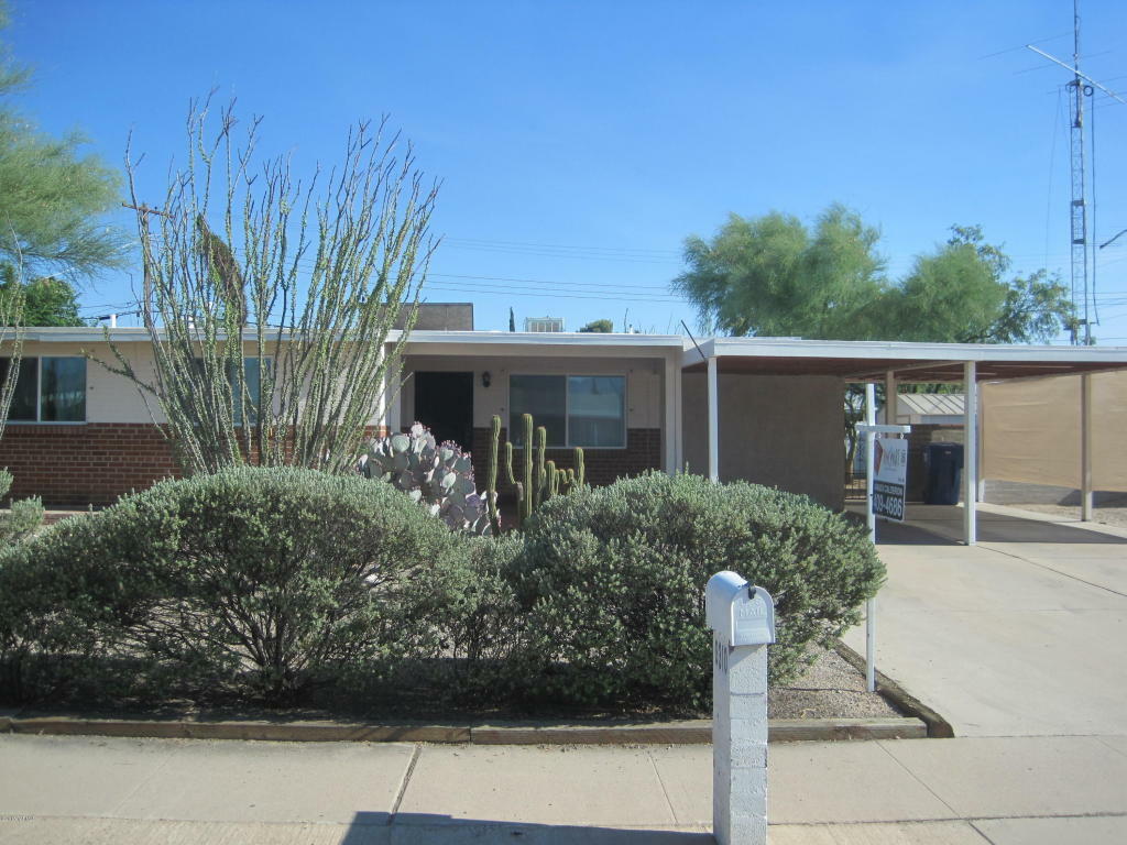 Property Photo:  6310 E Calle Luna  AZ 85710 